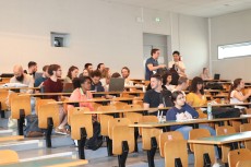 Présentations en amphithéâtre