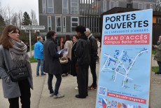 Accueil des familles sur le campus de Belle-Beille