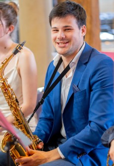 L’ambiance musicale était assurée par l’orchestre des étudiants du département Pharmacie