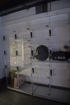 Douze casiers install&eacute;s &agrave; la Facult&eacute; de droit. 