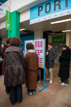 Stand à la Faculté de lettres, langues et sciences humaines