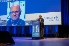 Carlo Visconi, repr&eacute;sentant d'E-Mit, l'association &agrave; l'origine du congr&egrave;s
