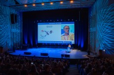 La conf&eacute;rence d'ouverture de Patrick Chinnery