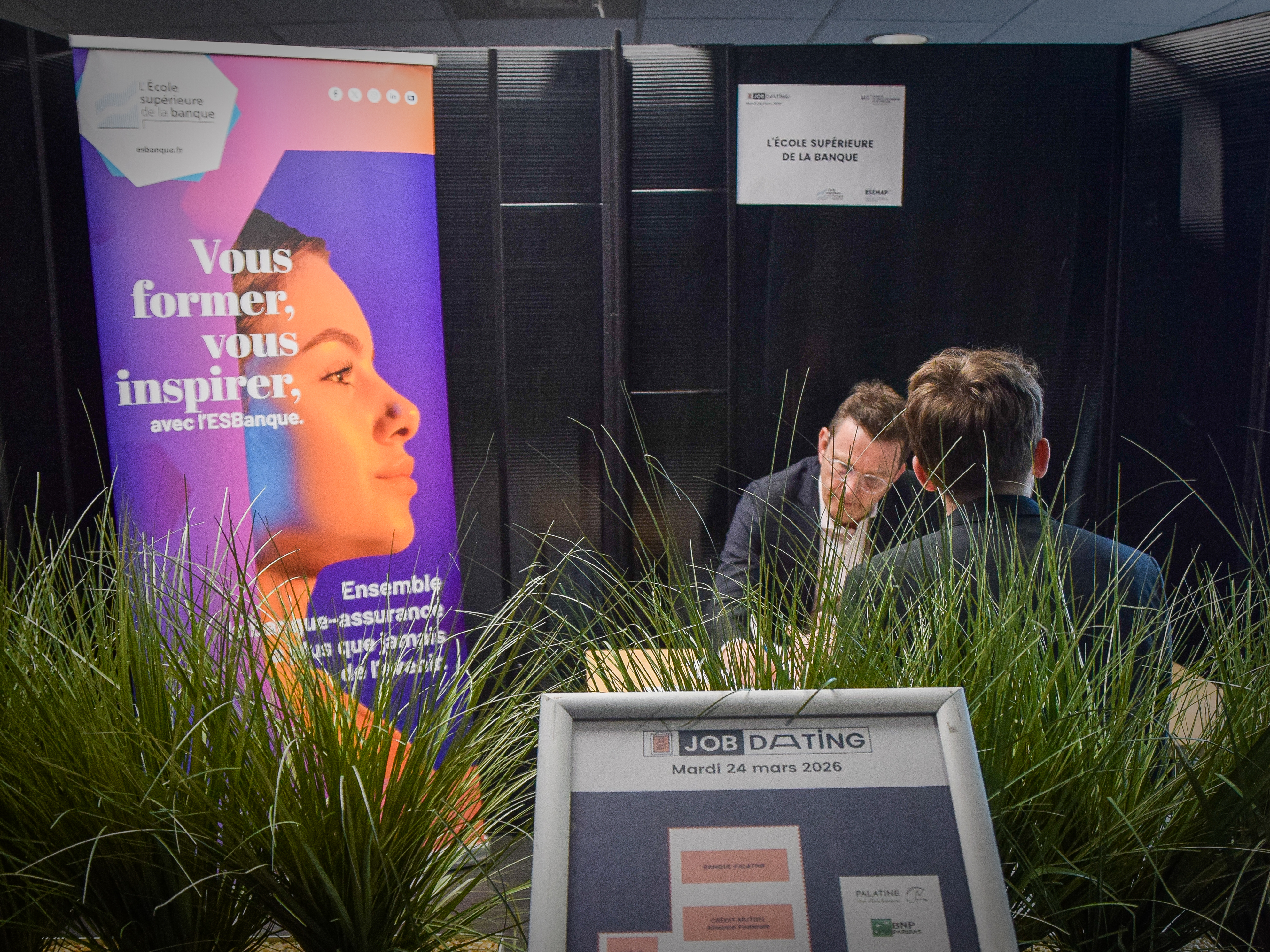 Entretiens lors de l'Alternance Dating – étudiants et entreprises à la Faculté DEG d'Angers