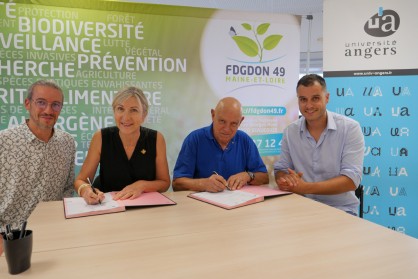 Françoise Grolleau et Raymond Vincent ont signé la convention