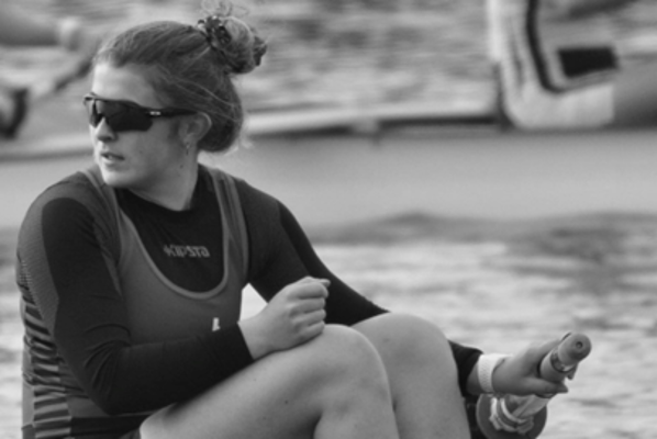 Louise Colliard dans un aviron