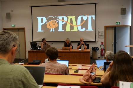 Françoise Grolleau, au centre, et Pierre-Yves Manach, président du centre de recherche Inrae Pays de la Loire, à droite, ont rappelé les objectifs du projet Popact devant les partenaires lundi 6 juillet.